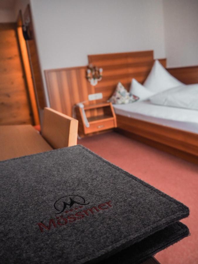 "Quality Hosts Arlberg" Hotel Garni Moessmer Санкт-Антон-ам-Арльберг Экстерьер фото