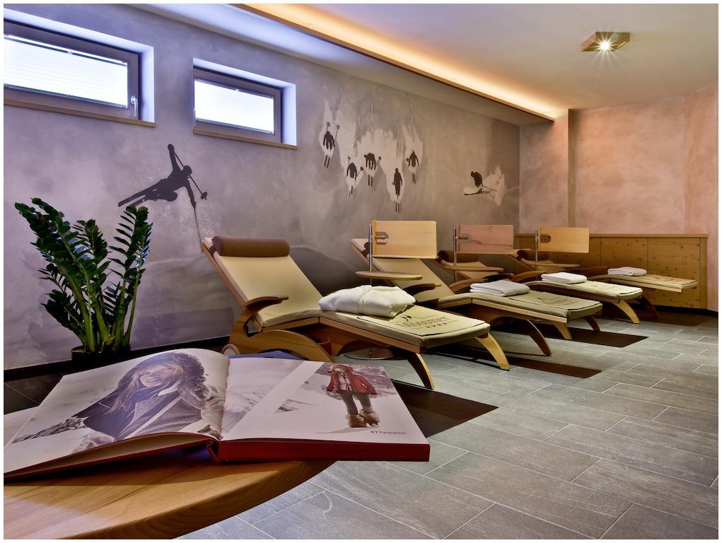 "Quality Hosts Arlberg" Hotel Garni Moessmer Санкт-Антон-ам-Арльберг Экстерьер фото
