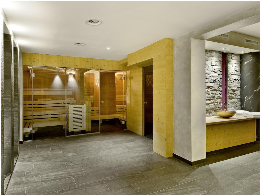 "Quality Hosts Arlberg" Hotel Garni Moessmer Санкт-Антон-ам-Арльберг Экстерьер фото
