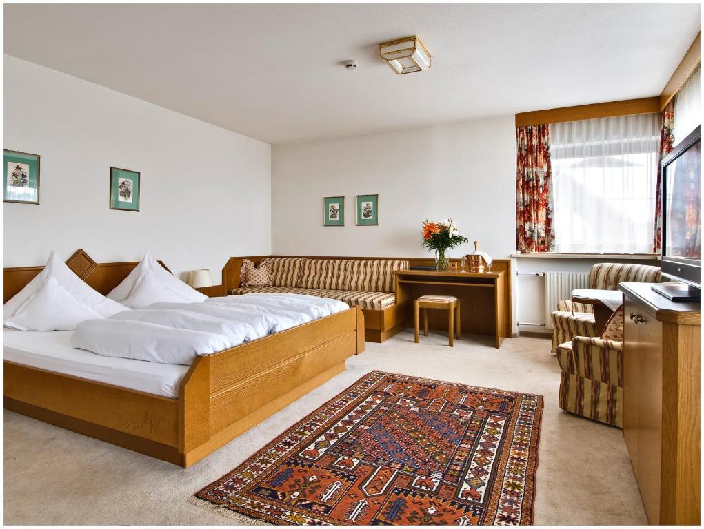 "Quality Hosts Arlberg" Hotel Garni Moessmer Санкт-Антон-ам-Арльберг Экстерьер фото